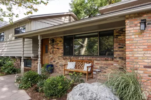 Exterior - 2775 E Loredell Dr, Holladay, UT 84117 photo 6 of 17