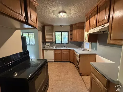 2818 Eccles Ave, Ogden, UT 84403 photo 2