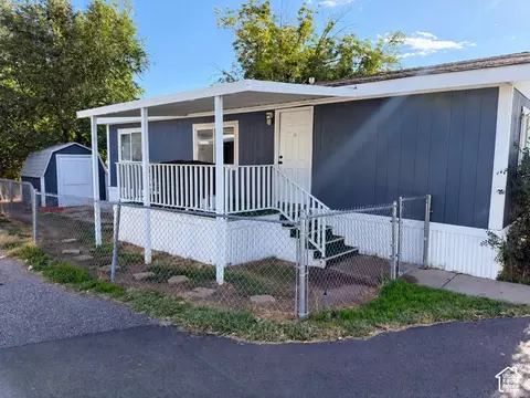 174 N Cushing Way E, Layton, UT 84041 photo 2