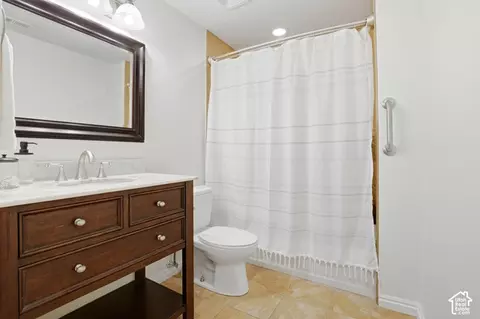 Bath - 323 E 1375 N, Layton, UT 84041 photo 4 of 4