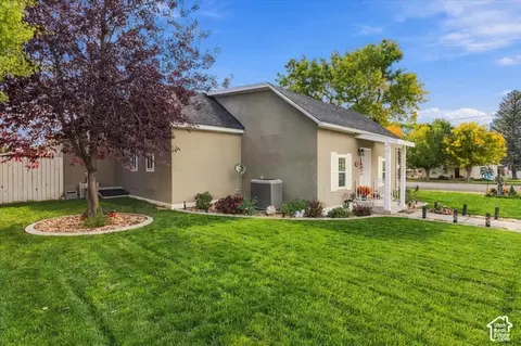 Exterior - 106 E 200 S, Ephraim, UT 84627 photo 3 of 10