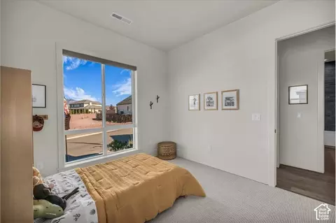 Bedroom - 1568 E Black Brush Dr, Washington, UT 84780 photo 6 of 7
