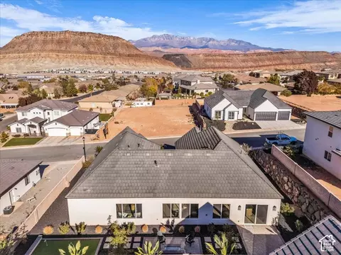 View/Area - 1568 E Black Brush Dr, Washington, UT 84780 photo 1 of 2