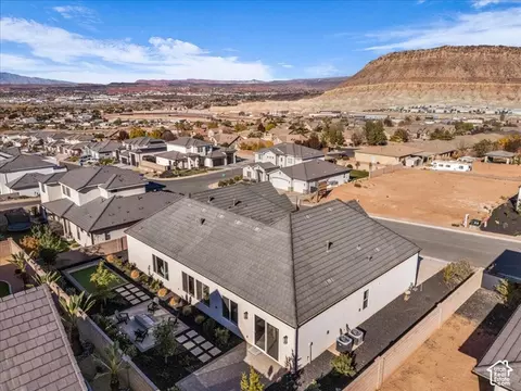 View/Area - 1568 E Black Brush Dr, Washington, UT 84780 photo 2 of 2