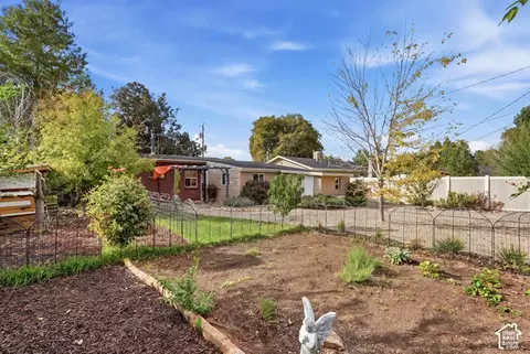 Exterior - 4605 S 600 E, Murray, UT 84107 photo 6 of 10