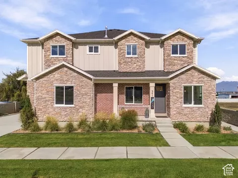 Exterior - 341 E 100 S, Santaquin, UT 84655 photo 3 of 5