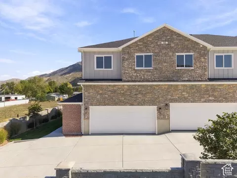 Exterior - 341 E 100 S, Santaquin, UT 84655 photo 4 of 5