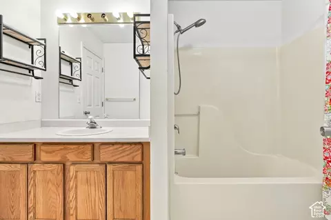 Bath - 198 W Stirling Pl N, Logan, UT 84341 photo 3 of 3