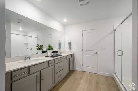 Bath - 2034 E Badger Ave #4225, Eagle Mountain, UT 84005 photo 1 of 2