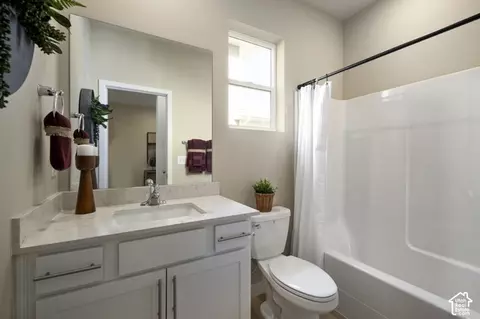 Bath - 2046 E Badger Ave N #4224, Eagle Mountain, UT 84005 photo 1 of 1
