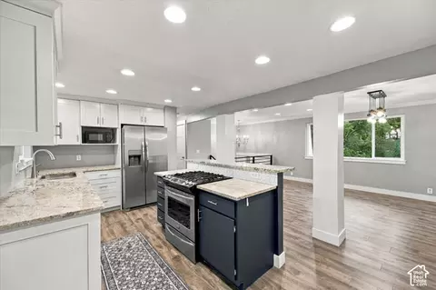 Kitchen - 8450 S 1575 E, Sandy, UT 84093 photo 2 of 2
