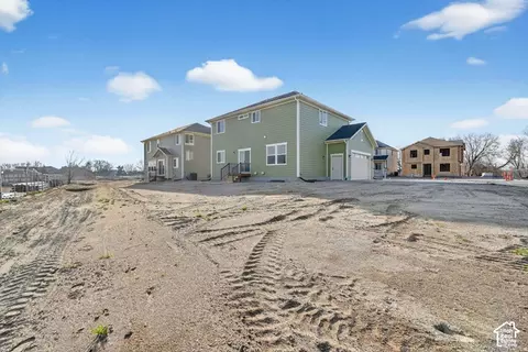 Exterior - 5767 S Tripp Ln, Murray, UT 84123 photo 5 of 7