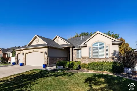 1648 S 2065 W, Woods Cross, UT 84087