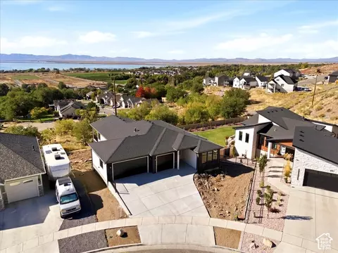 View/Area - 676 S 325 E, Willard, UT 84340 photo 2 of 5