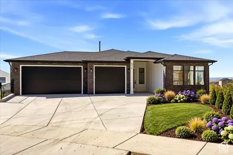 Exterior - 676 S 325 E, Willard, UT 84340 photo 5 of 14