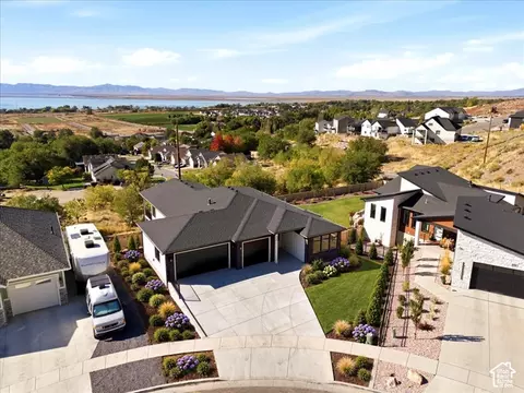View/Area - 676 S 325 E, Willard, UT 84340 photo 3 of 5