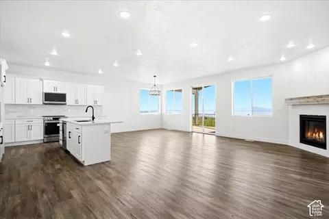 Living - 676 S 325 E, Willard, UT 84340 photo 3 of 8