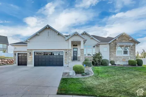 922 S Pace Pl, North Salt Lake, UT 84054