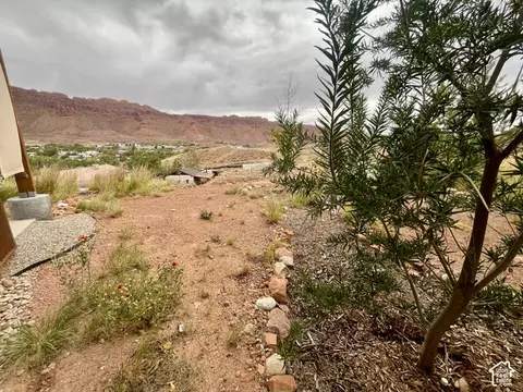 Exterior - 1185 S Murphy Ln #204B, Moab, UT 84532 photo 12 of 15