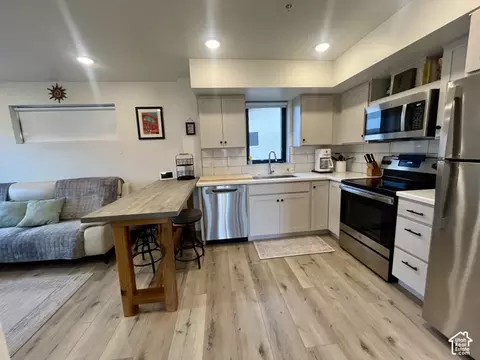 Kitchen - 1185 S Murphy Ln #204B, Moab, UT 84532 photo 1 of 3