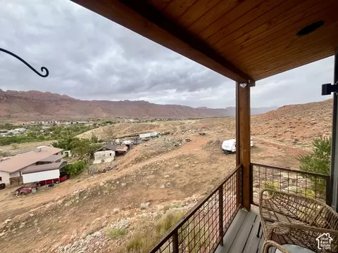 Exterior - 1185 S Murphy Ln #204B, Moab, UT 84532 photo 7 of 15