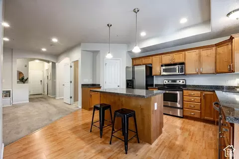 Kitchen - 4585 S Red Sage Ct, Murray, UT 84107 photo 1 of 2