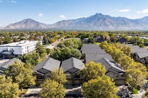 View/Area - 4585 S Red Sage Ct, Murray, UT 84107 photo 3 of 7