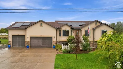 445 S Sunset Dr W, Kaysville, UT 84037