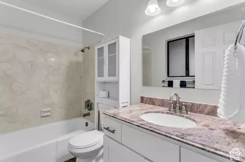 Bath - 1539 E 450 S, Springville, UT 84663 photo 1 of 3