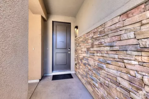 Entry Way - 664 W 470 N, Moab, UT 84532 photo 3 of 3