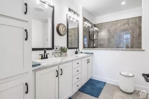 Bath - 926 N 400 E, Spring City, UT 84662 photo 1 of 4