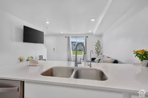 Kitchen - 1552 S 3740 E #1348, Spanish Fork, UT 84660 photo 3 of 4
