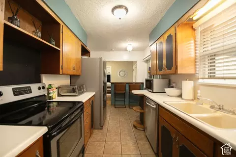 Kitchen - 541 E 700 S, River Heights, UT 84321 photo 1 of 1