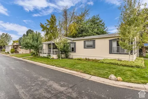 264 E Jordan View Dr #157, Sandy, UT 84070 photo 3