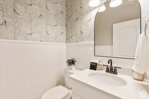 Bath - 3672 E Barton Dr, Eagle Mountain, UT 84005 photo 1 of 5