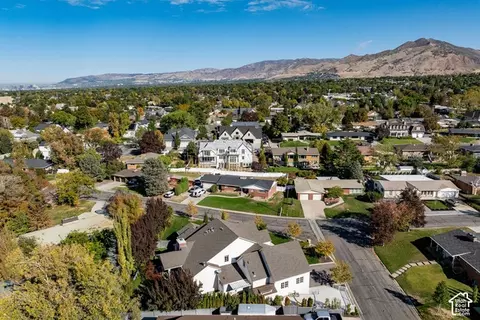 View/Area - 2590 E Olympus Dr S, Holladay, UT 84124 photo 7 of 9