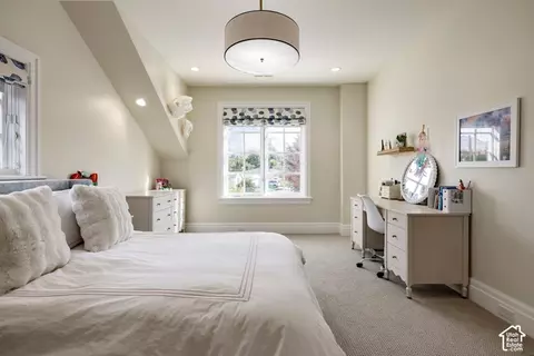 Bedroom - 2590 E Olympus Dr S, Holladay, UT 84124 photo 3 of 10