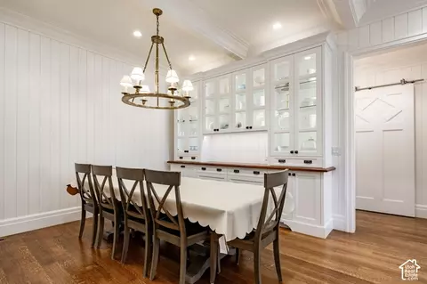 Dining - 2590 E Olympus Dr S, Holladay, UT 84124 photo 3 of 4