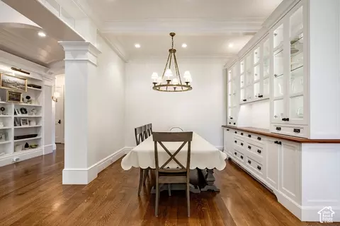 Dining - 2590 E Olympus Dr S, Holladay, UT 84124 photo 4 of 4