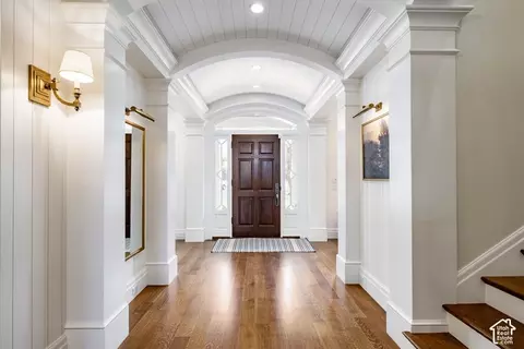 Entry Way - 2590 E Olympus Dr S, Holladay, UT 84124 photo 3 of 11