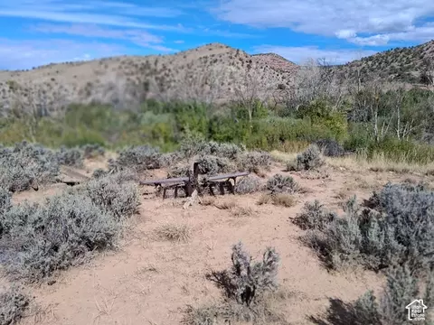 55 S Abbey Rd #1, Moab, UT 84532 photo 22