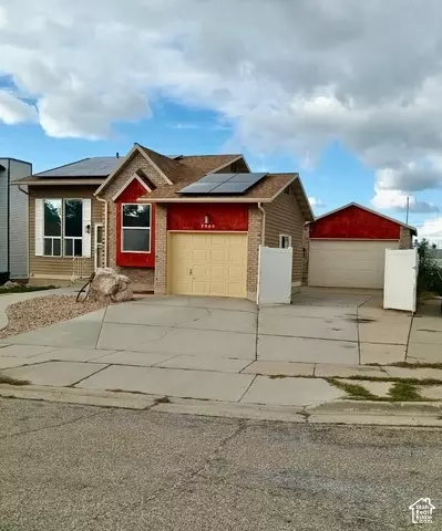 2900 W 5650 S, Roy, UT 84067