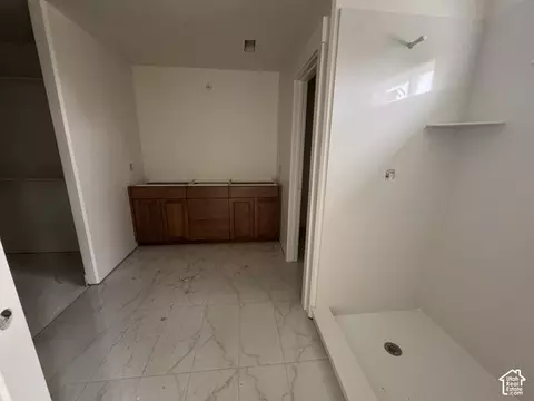 Bath - 224 S 950 E #1, Layton, UT 84041 photo 2 of 3