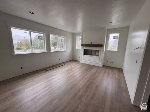 Living - 224 S 950 E #1, Layton, UT 84041 photo 2 of 3