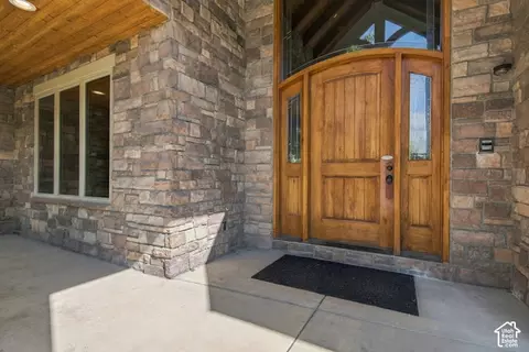 Entry Way - 2503 S Lookout Dr, Mapleton, UT 84664 photo 1 of 4