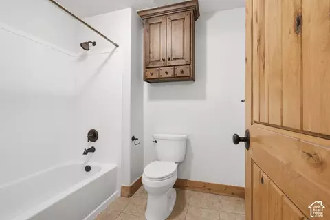 Bath - 2503 S Lookout Dr, Mapleton, UT 84664 photo 5 of 6