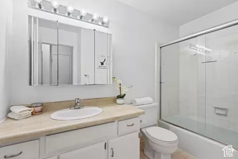 Bath - 734 E 3690 S, Millcreek, UT 84106 photo 1 of 1