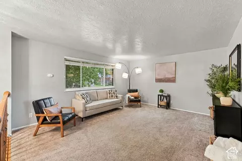 Living - 580 E Aloha Ln, Sandy, UT 84070 photo 1 of 3