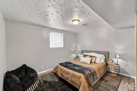 Bedroom - 580 E Aloha Ln, Sandy, UT 84070 photo 7 of 7