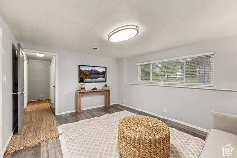 Living - 580 E Aloha Ln, Sandy, UT 84070 photo 3 of 3